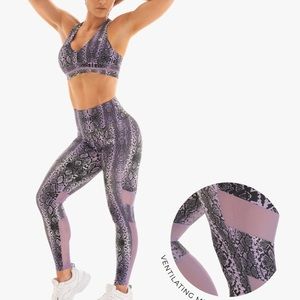 Never Worn Ryderwear scrunch butt leggings